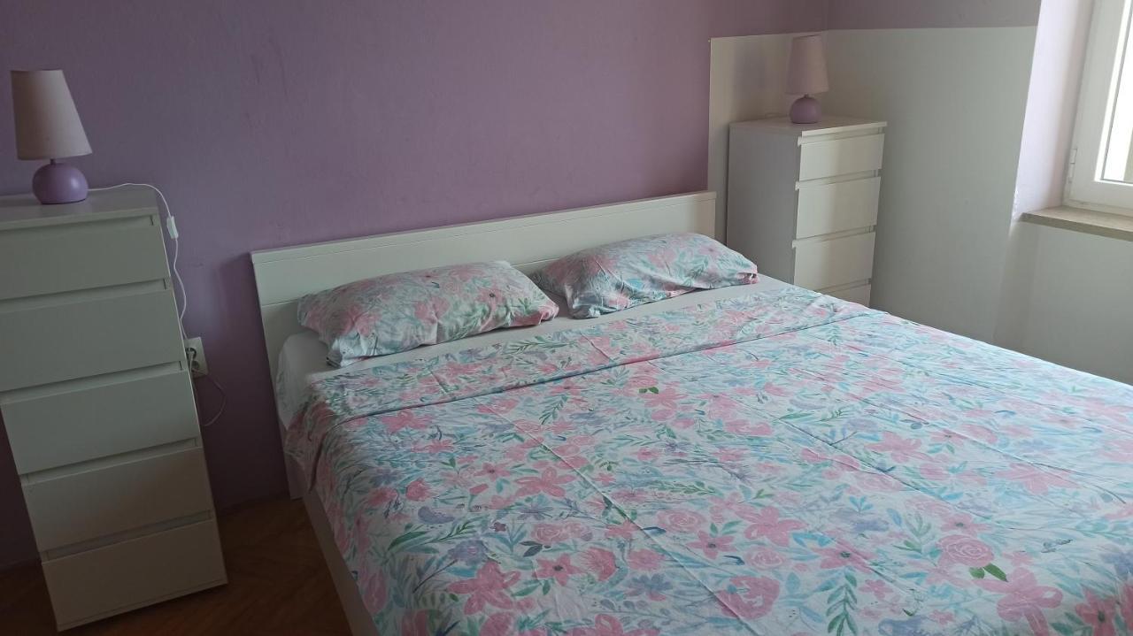 Apartman Paola Ловран Екстериор снимка
